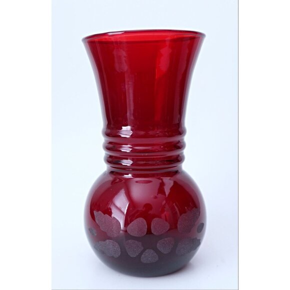 2 Vintage Royal Ruby Vases Etched Charm Anchor Hocking Vase 1940's - Picture 4 of 4